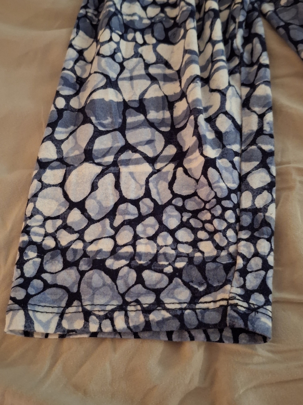 Ruby Rd. Cowl Neck Blue Patterned Women’s Top - Picture 3 of 6